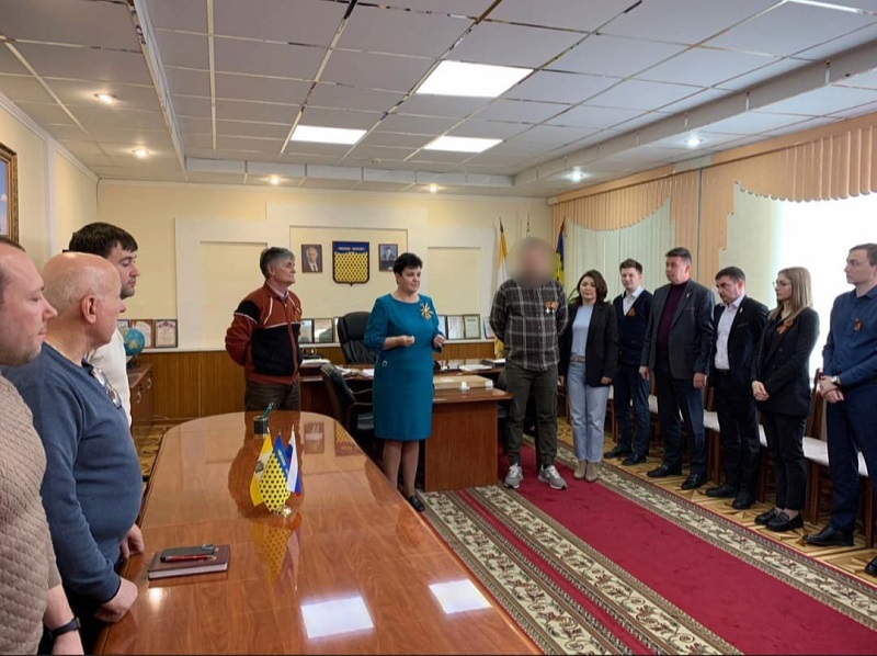 Встреча работников аппарата  с находящимся в отпуске участником СВО.